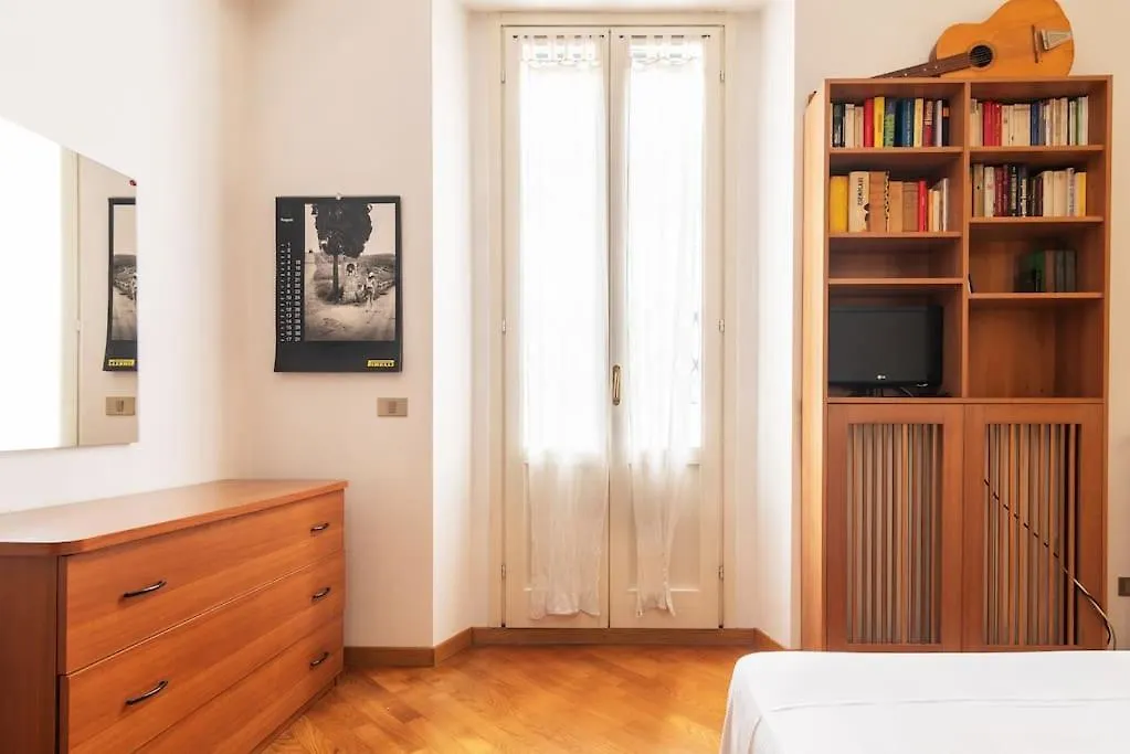 Bilocale In Porta Romana Milano Italia