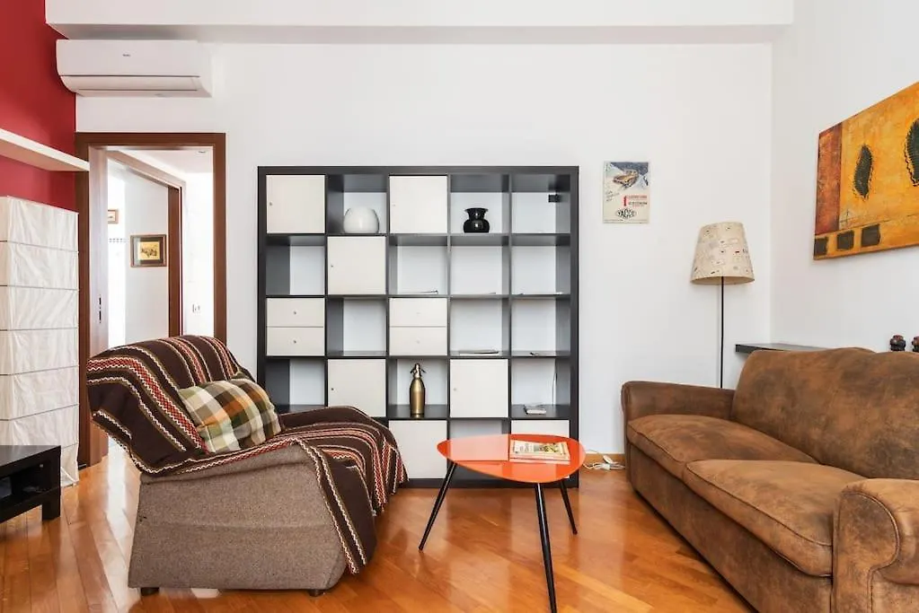 Appartamento Bilocale In Porta Romana Milano