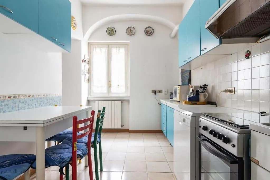 Bilocale In Porta Romana Μιλάνο 0*,  Ιταλία